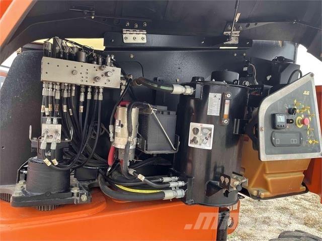 JLG 460SJ Teleskopiniai keltuvai