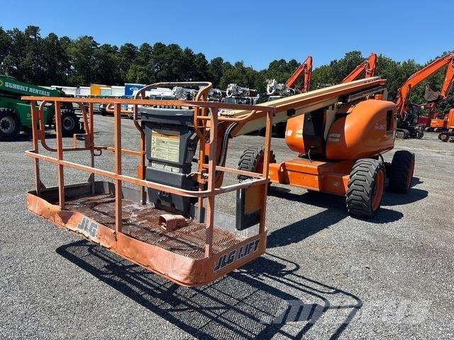 JLG 600A Alkūniniai keltuvai