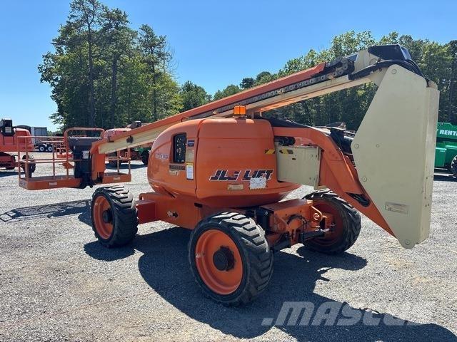 JLG 600A Alkūniniai keltuvai