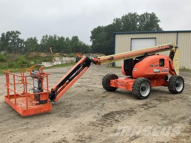 JLG 600AJ Alkūniniai keltuvai