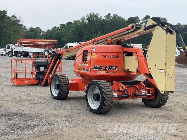 JLG 600AJ Alkūniniai keltuvai