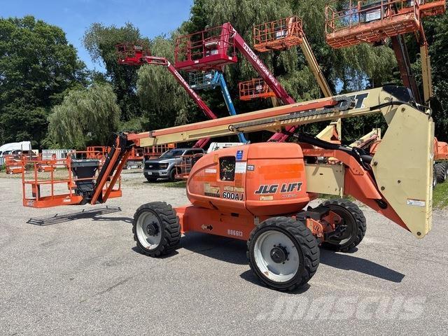 JLG 600AJ Alkūniniai keltuvai