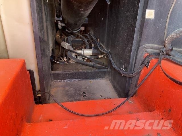 JLG 600AJ Alkūniniai keltuvai