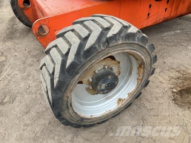 JLG 600AJ Alkūniniai keltuvai