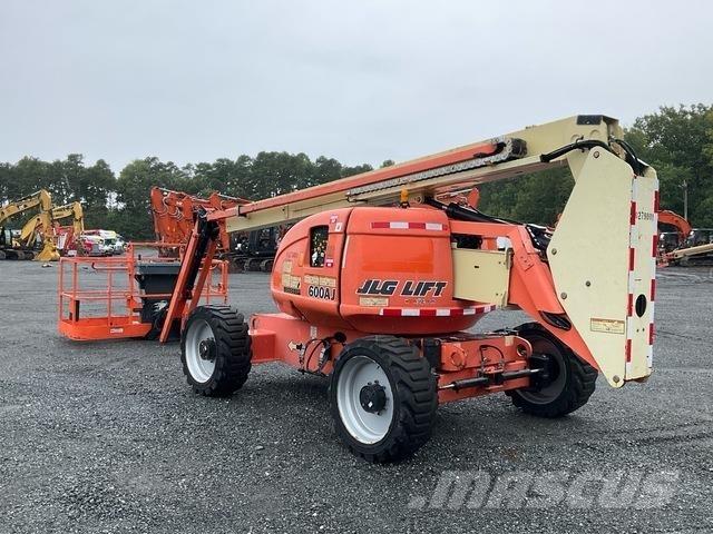 JLG 600AJ Alkūniniai keltuvai