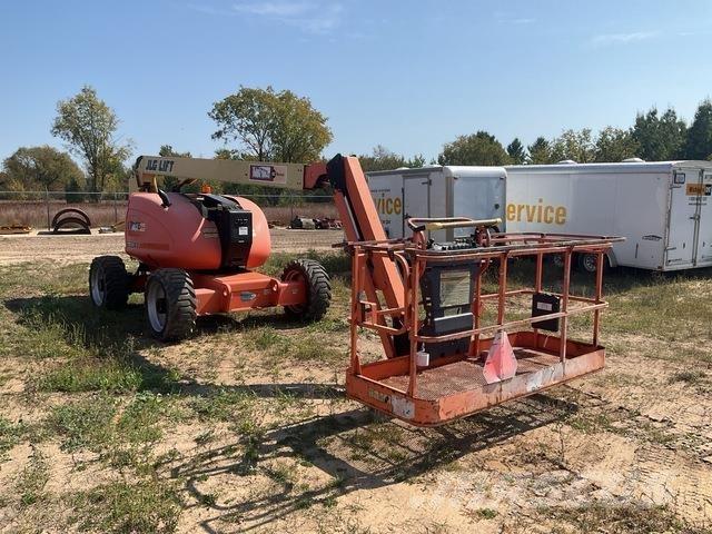 JLG 600AJ Alkūniniai keltuvai