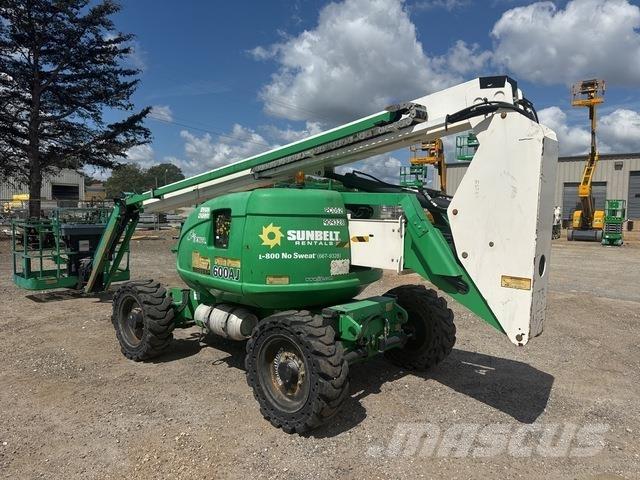 JLG 600AJN Alkūniniai keltuvai
