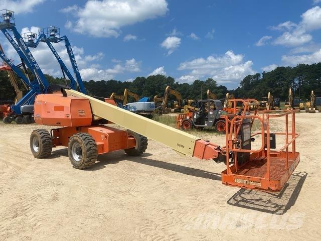 JLG 600S Teleskopiniai keltuvai