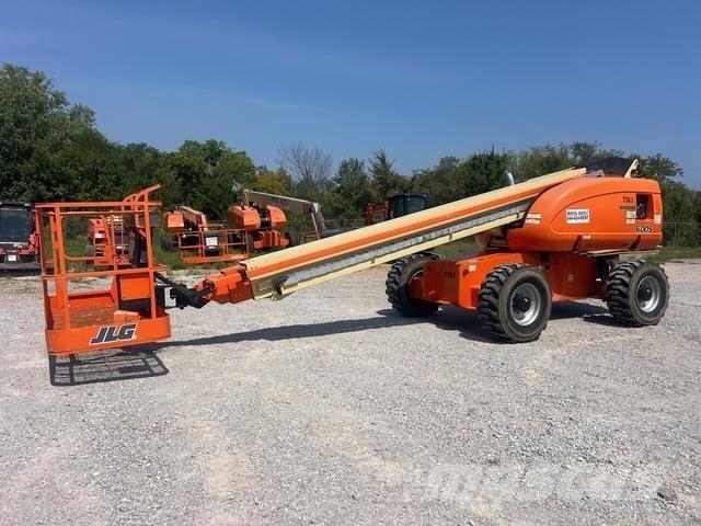 JLG 600S Teleskopiniai keltuvai