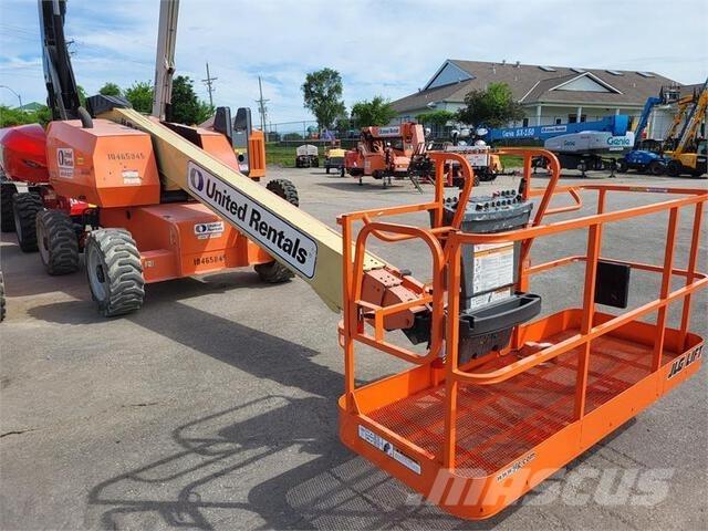 JLG 600S Teleskopiniai keltuvai