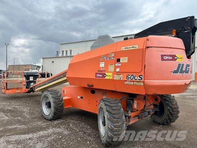 JLG 600S Teleskopiniai keltuvai