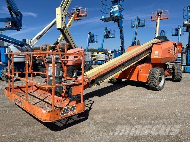 JLG 600S Teleskopiniai keltuvai
