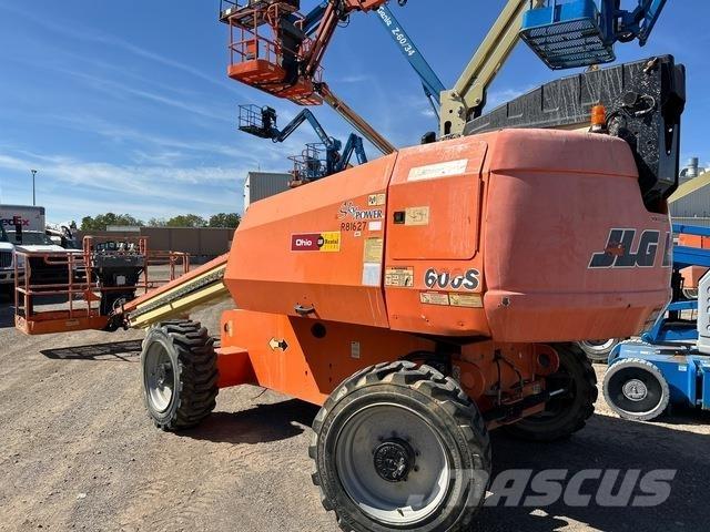 JLG 600S Teleskopiniai keltuvai