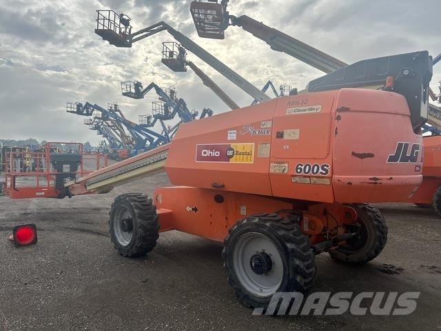 JLG 600S Teleskopiniai keltuvai