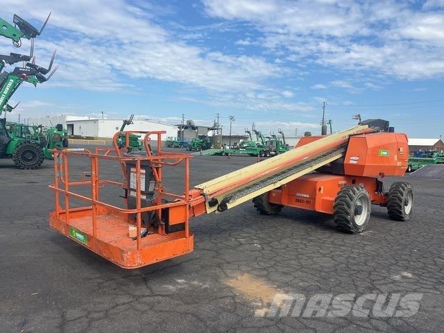JLG 600S Teleskopiniai keltuvai