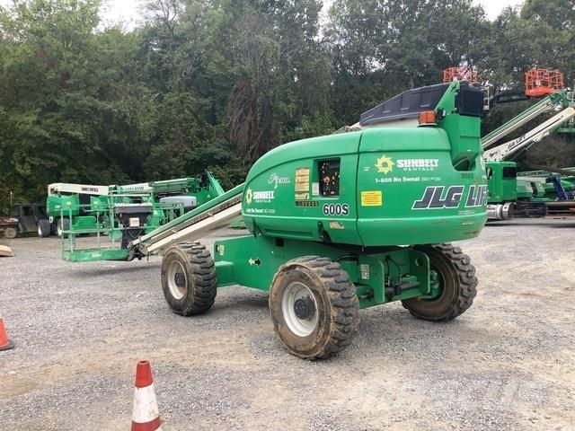 JLG 600S Teleskopiniai keltuvai