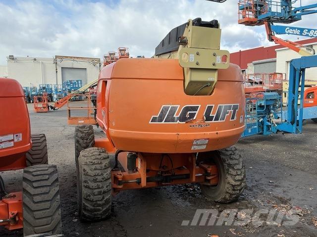 JLG 600S Teleskopiniai keltuvai