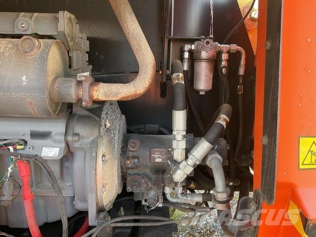 JLG 660SJ Teleskopiniai keltuvai