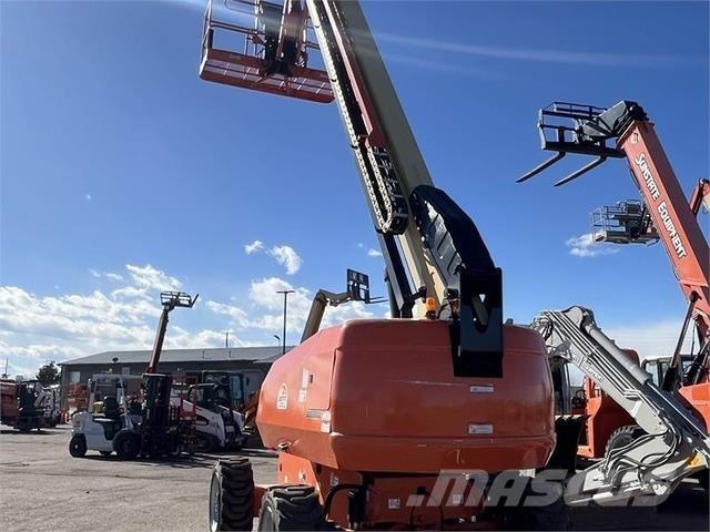 JLG 660SJ Teleskopiniai keltuvai