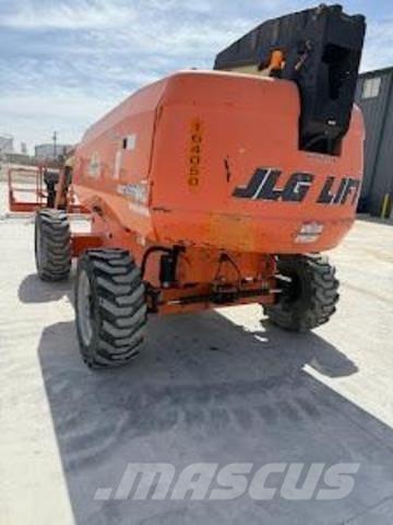 JLG 660SJ Teleskopiniai keltuvai
