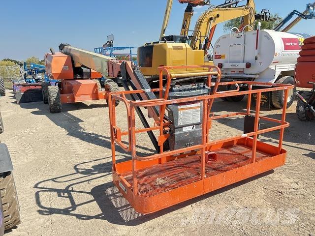JLG 660SJ Teleskopiniai keltuvai