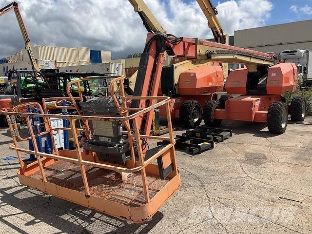 JLG 660SJ Teleskopiniai keltuvai
