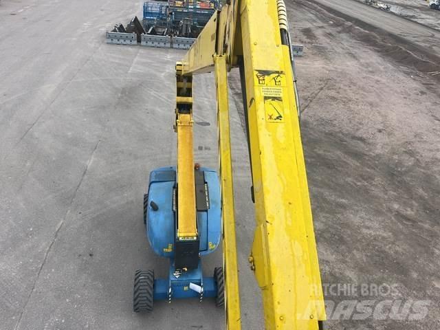 JLG 800AJ Statyba - Kita