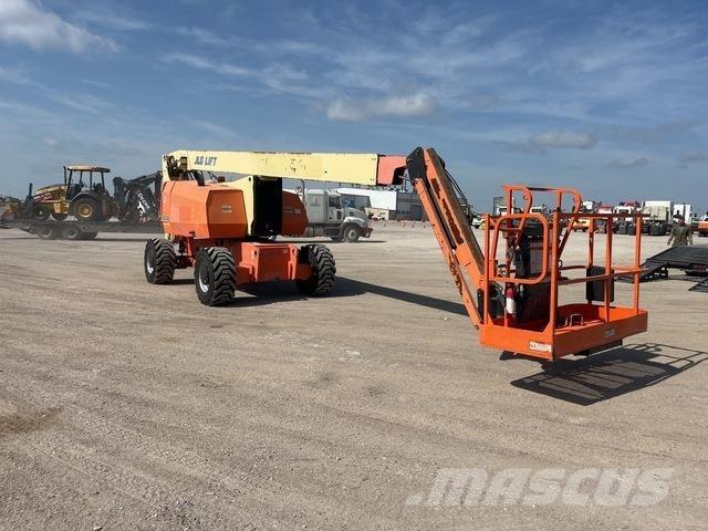 JLG 800AJ Teleskopiniai keltuvai