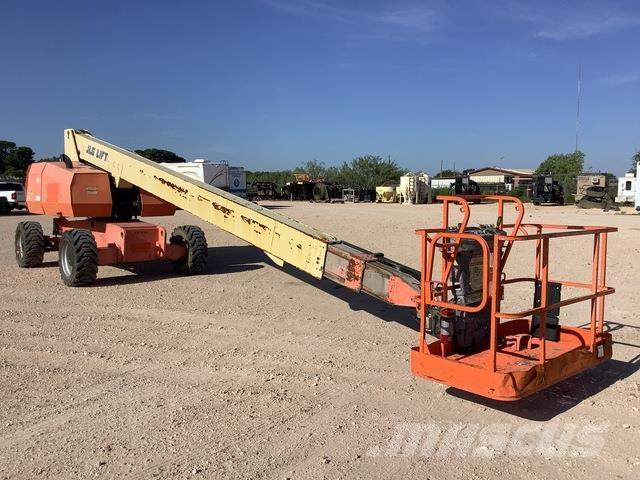 JLG 800S Teleskopiniai keltuvai