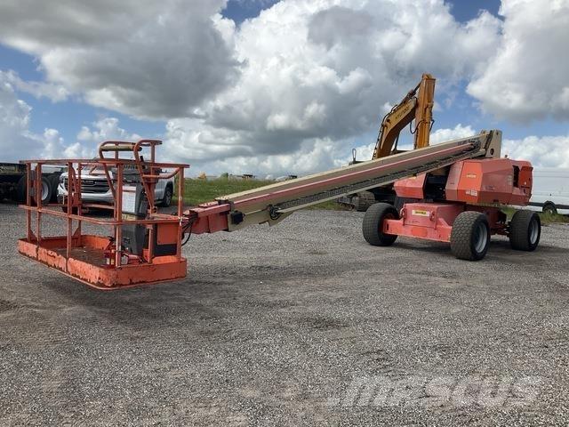 JLG 800S Teleskopiniai keltuvai