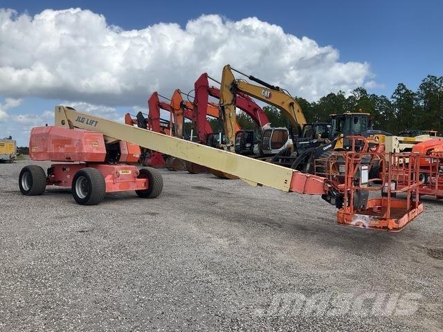 JLG 800S Teleskopiniai keltuvai