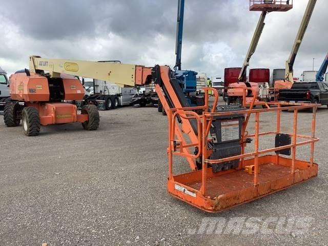 JLG 860SJ Statyba - Kita