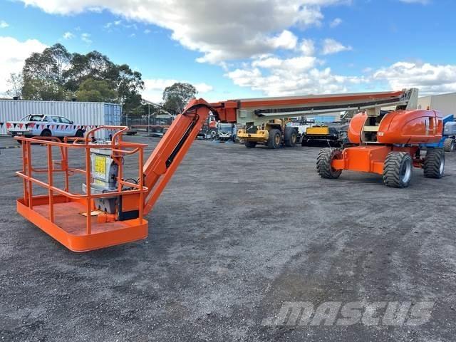 JLG 860SJ Statyba - Kita