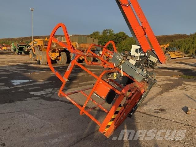 JLG 860SJ Alkūniniai keltuvai