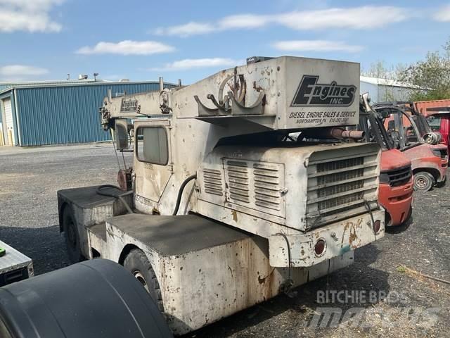 JLG 886 Kiti kranai