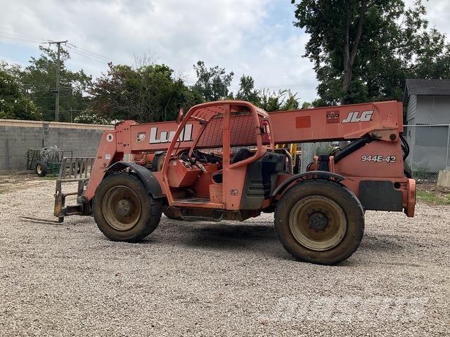 JLG 944E-42 Teleskopiniai krautuvai