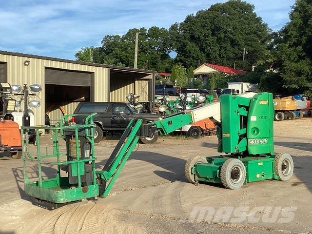 JLG E300 AJP Alkūniniai keltuvai