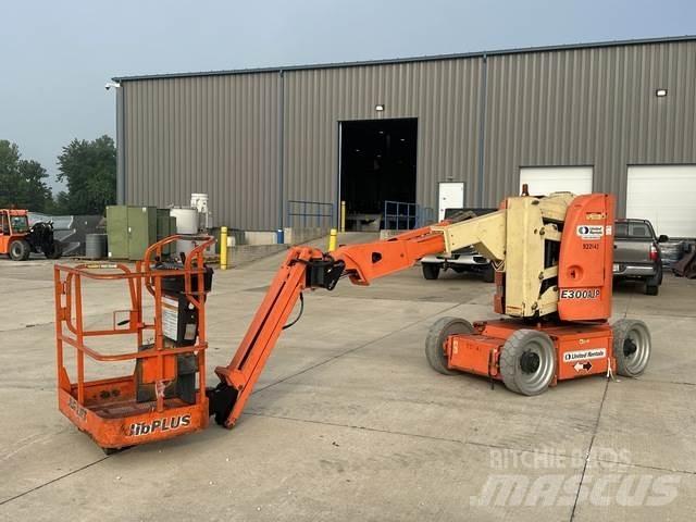JLG E3000AJP Alkūniniai keltuvai