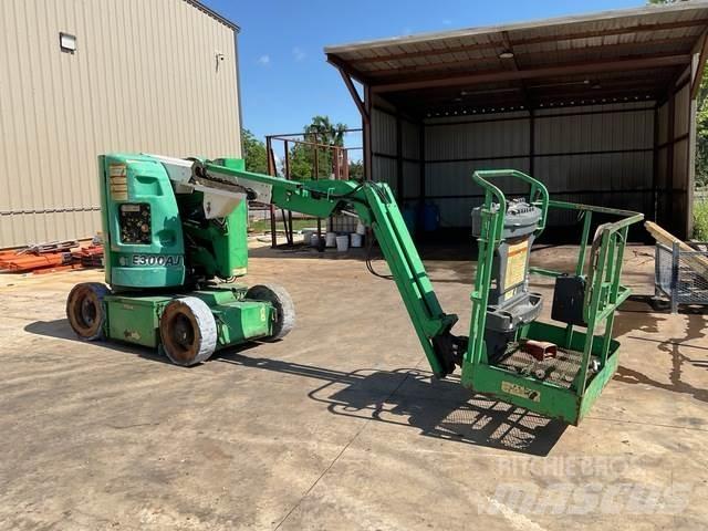 JLG E300AJ Alkūniniai keltuvai