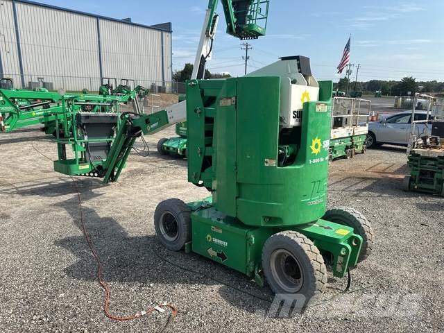 JLG E300AJ Alkūniniai keltuvai