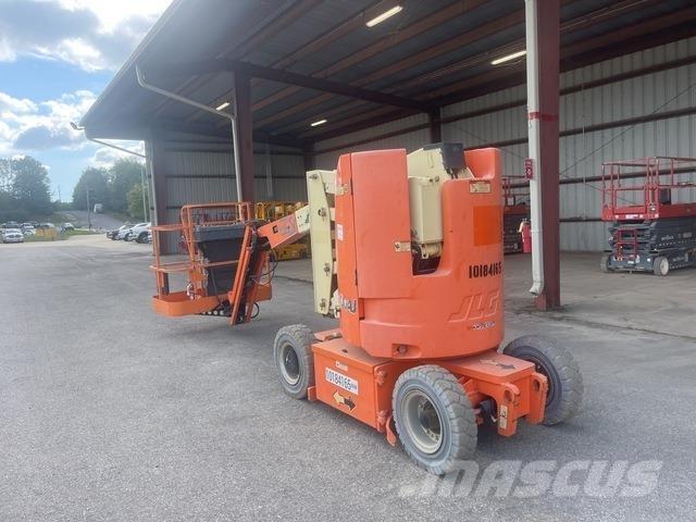 JLG E300AJ Alkūniniai keltuvai