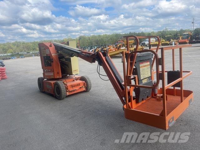 JLG E300AJ Alkūniniai keltuvai