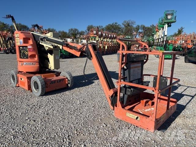 JLG E300AJ Alkūniniai keltuvai