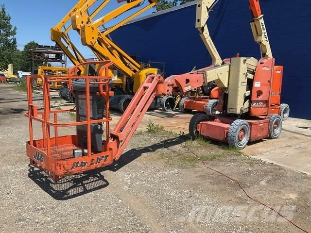 JLG E300AJP Alkūniniai keltuvai