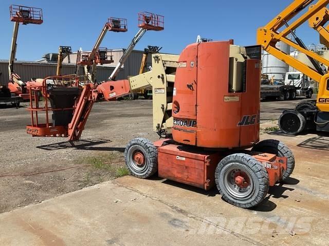 JLG E300AJP Alkūniniai keltuvai