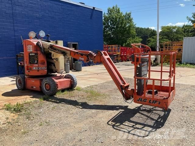 JLG E300AJP Alkūniniai keltuvai