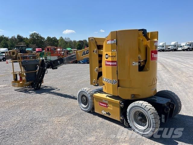 JLG E300AJP Alkūniniai keltuvai