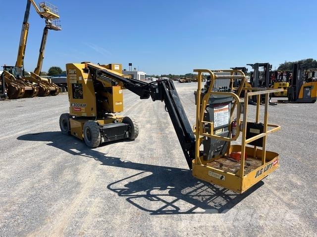 JLG E300AJP Teleskopiniai keltuvai