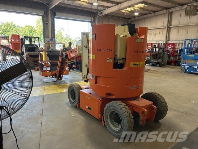 JLG E300AJP Alkūniniai keltuvai
