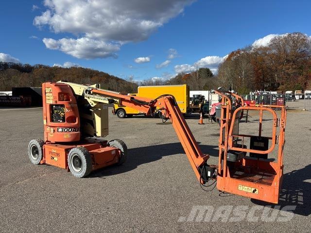 JLG E300AJP Alkūniniai keltuvai